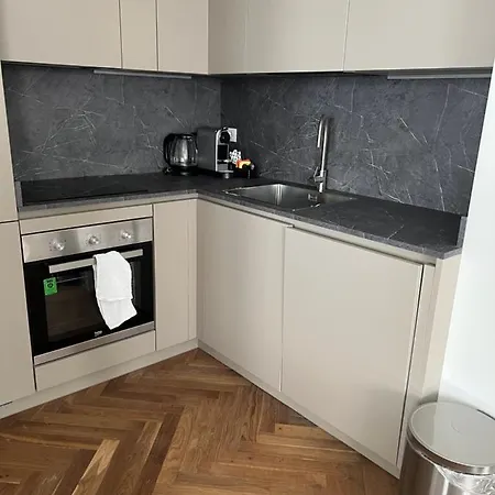 Milano: Bellissimo In Pieno Centro מילאנו